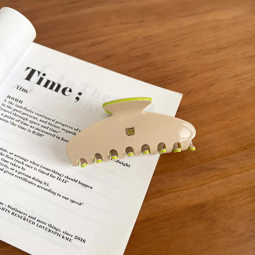 Solid - colored Hair Clips, Claw Clips. Unique and casual summer style for family. Acetate, handmade. High - quality. Fashion